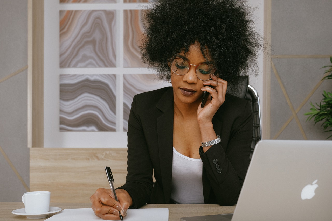 business woman talking on the phone